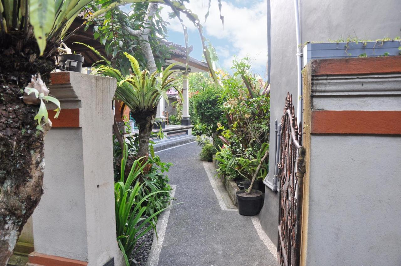 Dunung Sari Homestay Ubud Exterior foto
