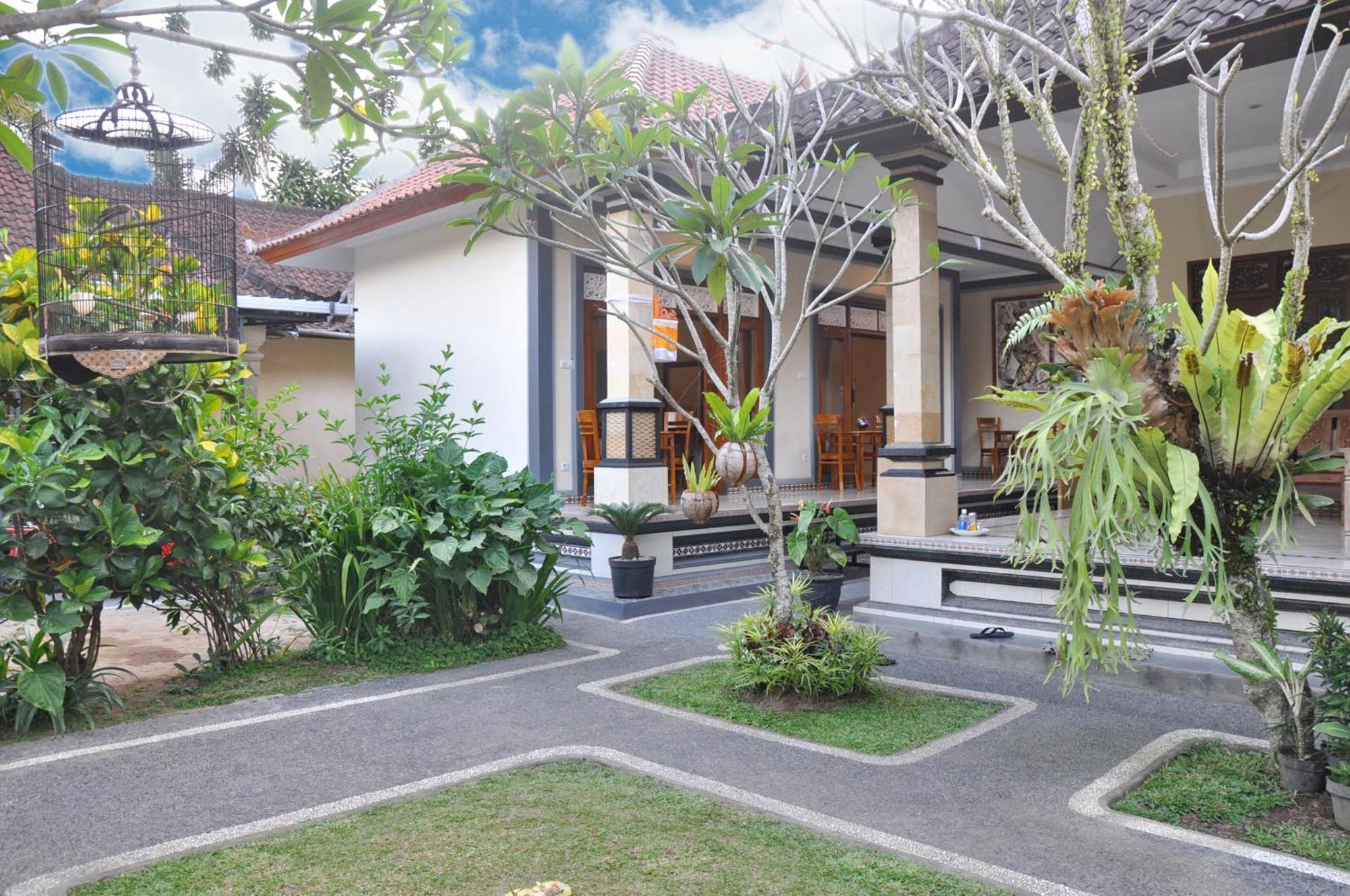 Dunung Sari Homestay Ubud Exterior foto